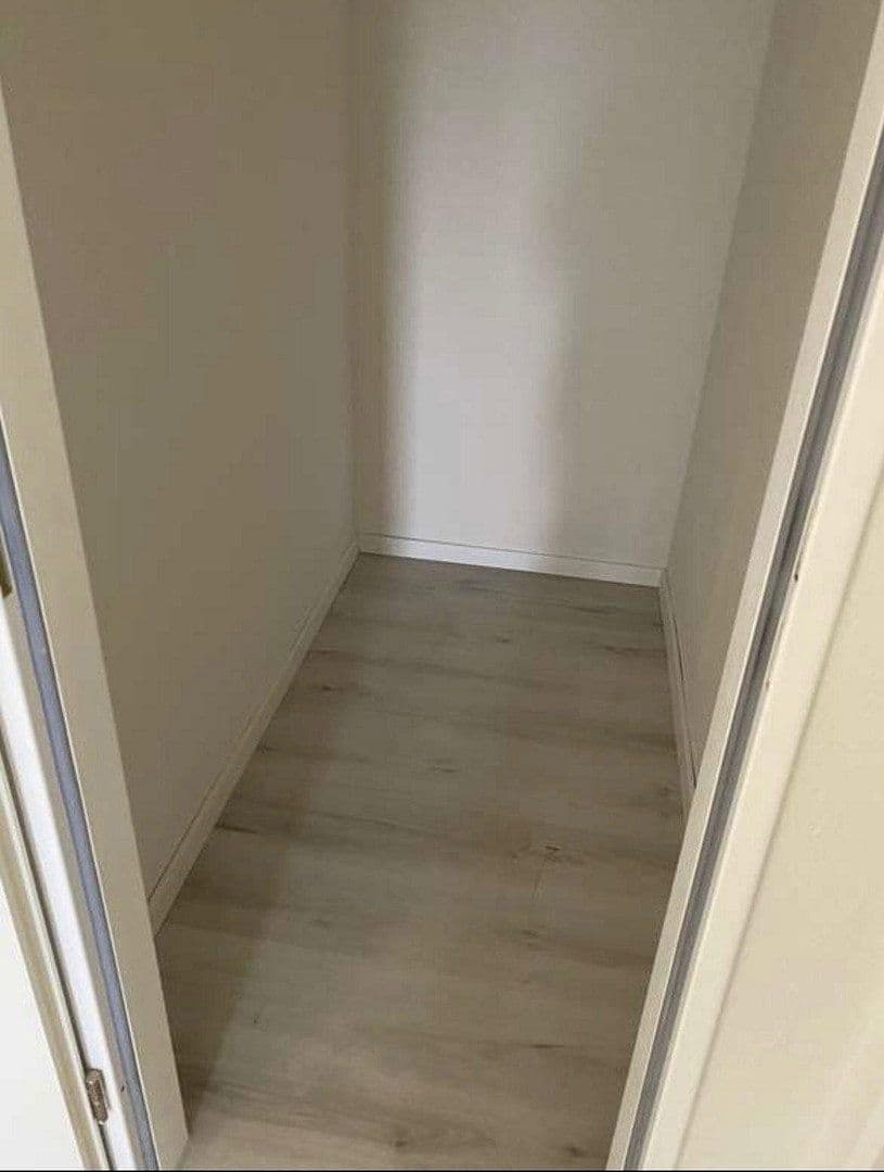 Pronájem bytu 3+1 83 m², Laudenbach, Bádensko-Württembersko Pronájem bytu 3+1 83 m², Laudenbach, Bádensko-Württembersko