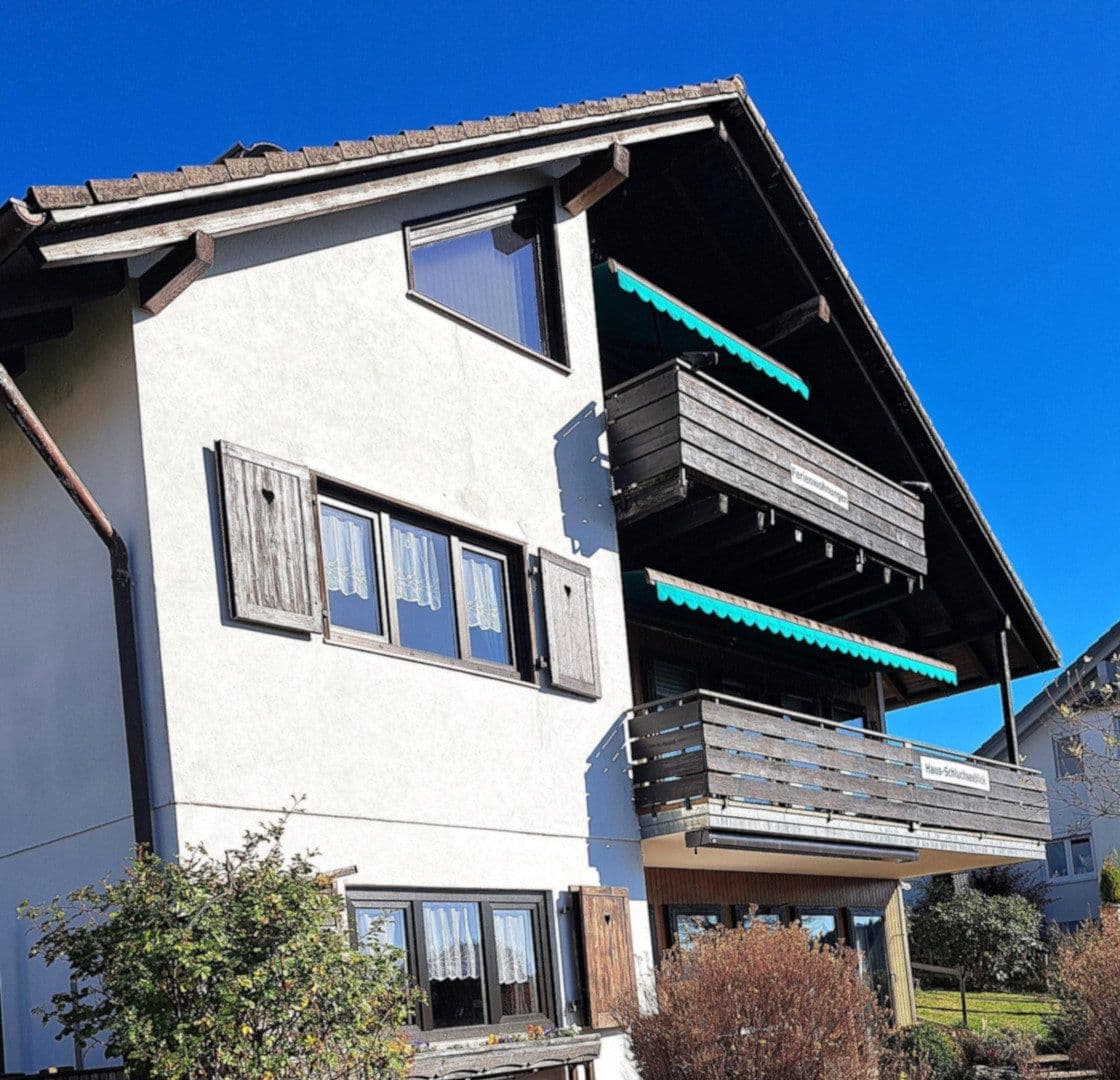 Prodej domu 330 m², pozemek 840 m², Lärchenweg 5, Schluchsee, Bádensko-Württembersko Prodej domu 330 m², pozemek 840 m², Lärchenweg 5, Schluchsee, Bádensko-Württembersko