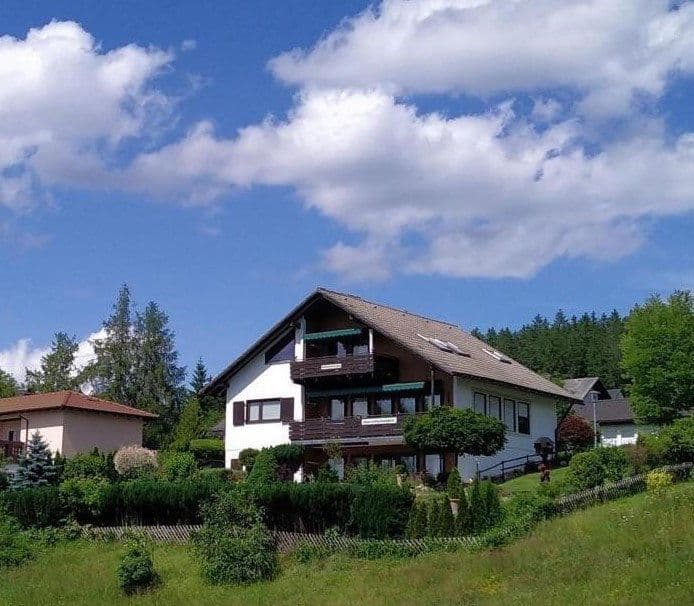Prodej domu 330 m², pozemek 840 m², Lärchenweg 5, Schluchsee, Bádensko-Württembersko Prodej domu 330 m², pozemek 840 m², Lärchenweg 5, Schluchsee, Bádensko-Württembersko