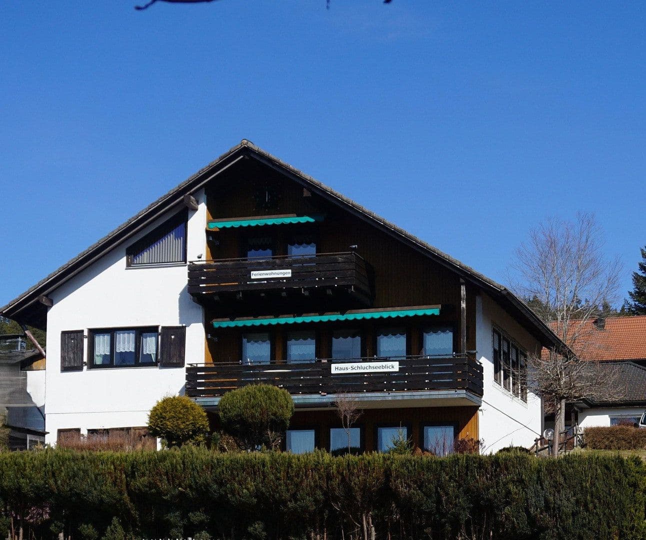 Prodej domu 330 m², pozemek 840 m², Lärchenweg 5, Schluchsee, Bádensko-Württembersko Prodej domu 330 m², pozemek 840 m², Lärchenweg 5, Schluchsee, Bádensko-Württembersko