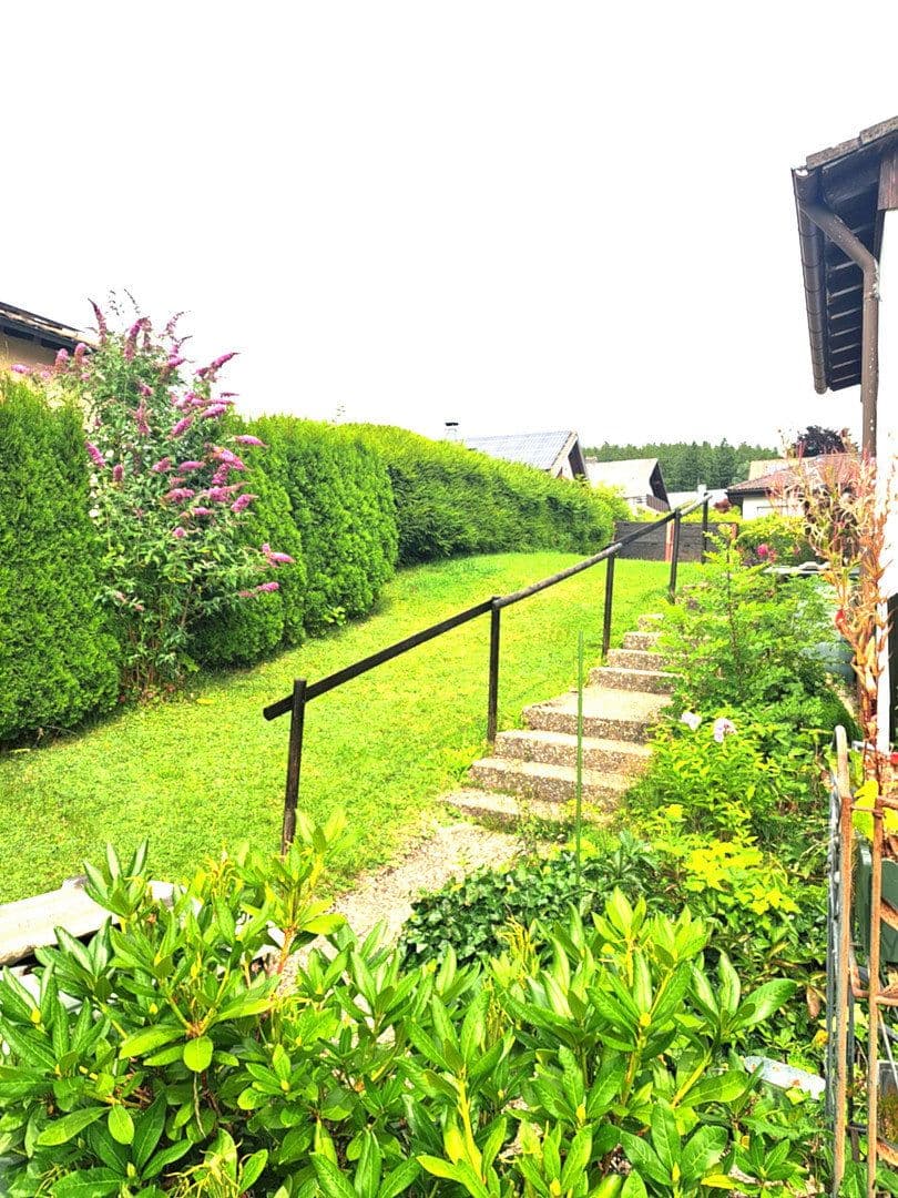 Prodej domu 330 m², pozemek 840 m², Lärchenweg 5, Schluchsee, Bádensko-Württembersko Prodej domu 330 m², pozemek 840 m², Lärchenweg 5, Schluchsee, Bádensko-Württembersko
