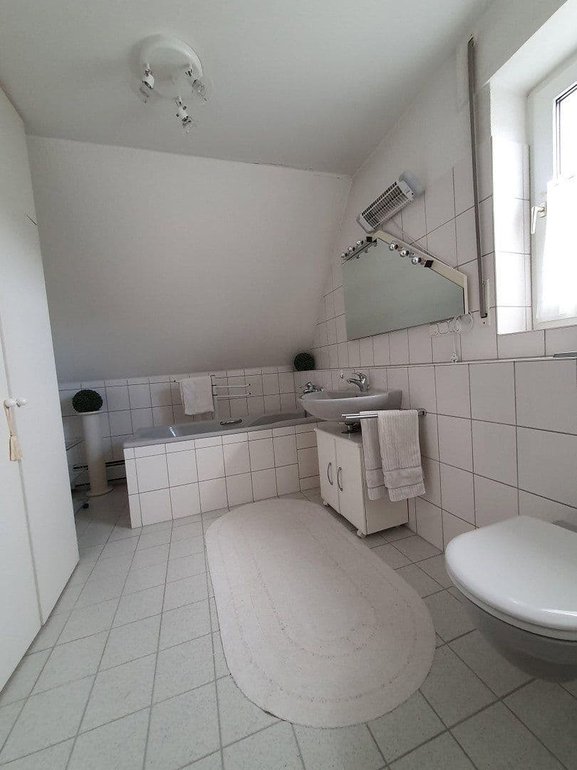 Prodej domu 220 m², pozemek 484 m², Ratingen, Severní Porýní-Vestfálsko Prodej domu 220 m², pozemek 484 m², Ratingen, Severní Porýní-Vestfálsko