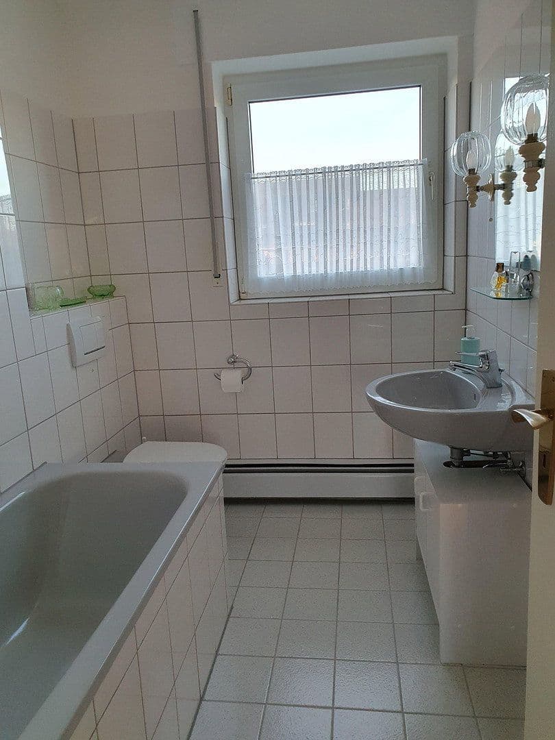 Prodej domu 220 m², pozemek 484 m², Ratingen, Severní Porýní-Vestfálsko Prodej domu 220 m², pozemek 484 m², Ratingen, Severní Porýní-Vestfálsko