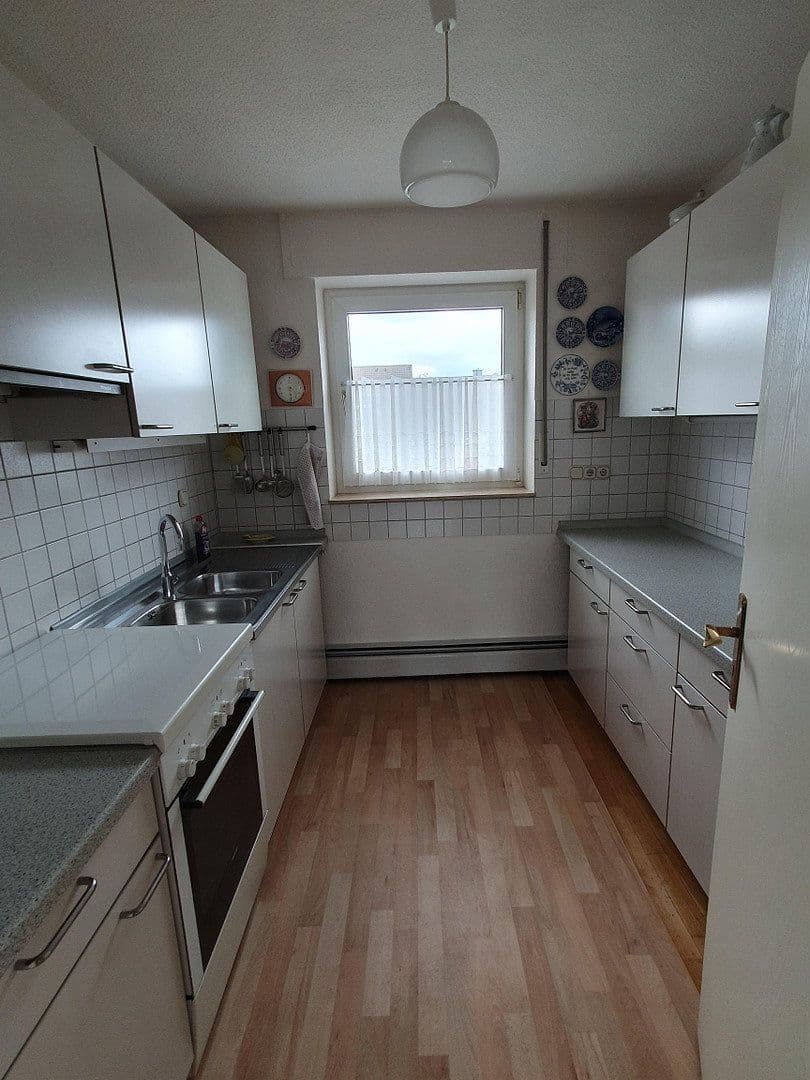 Prodej domu 220 m², pozemek 484 m², Ratingen, Severní Porýní-Vestfálsko Prodej domu 220 m², pozemek 484 m², Ratingen, Severní Porýní-Vestfálsko