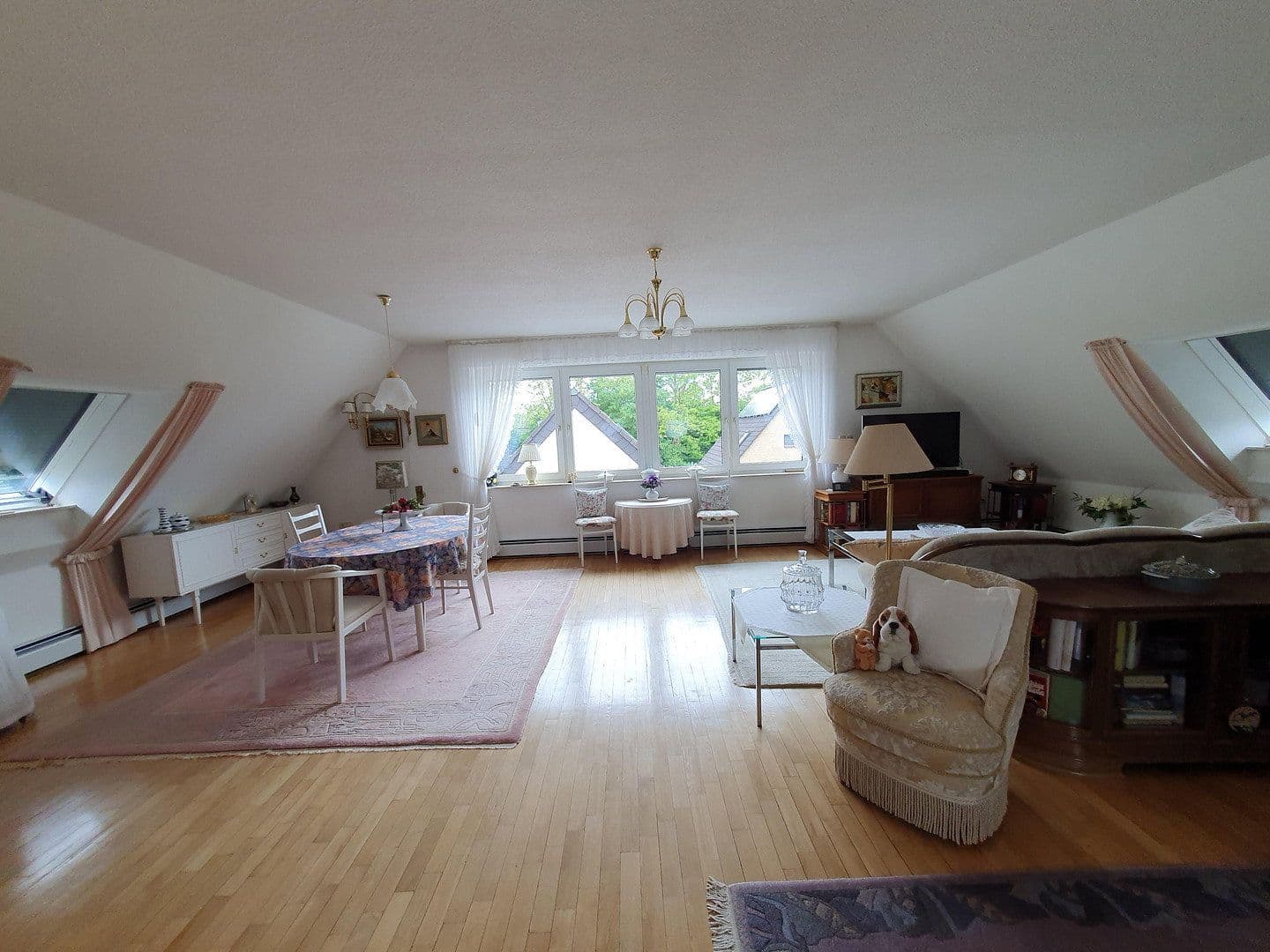 Prodej domu 220 m², pozemek 484 m², Ratingen, Severní Porýní-Vestfálsko Prodej domu 220 m², pozemek 484 m², Ratingen, Severní Porýní-Vestfálsko