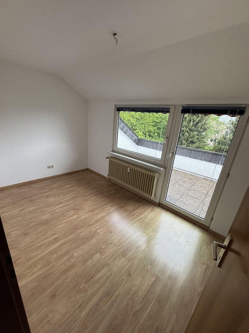 Pronájem bytu 4+kk 94 m², Königsberger Straße 7, Donaueschingen, Bádensko-Württembersko Pronájem bytu 4+kk 94 m², Königsberger Straße 7, Donaueschingen, Bádensko-Württembersko