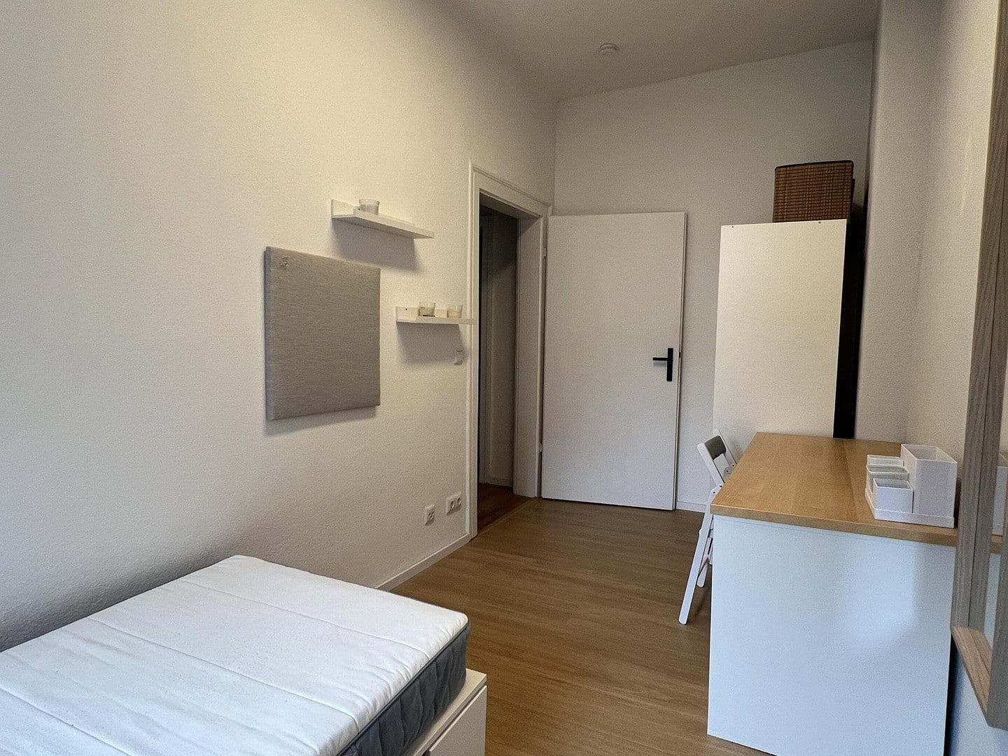 Pronájem bytu 1+1 12 m², Rosenheimerstraße 115, München, Bavorsko Pronájem bytu 1+1 12 m², Rosenheimerstraße 115, München, Bavorsko