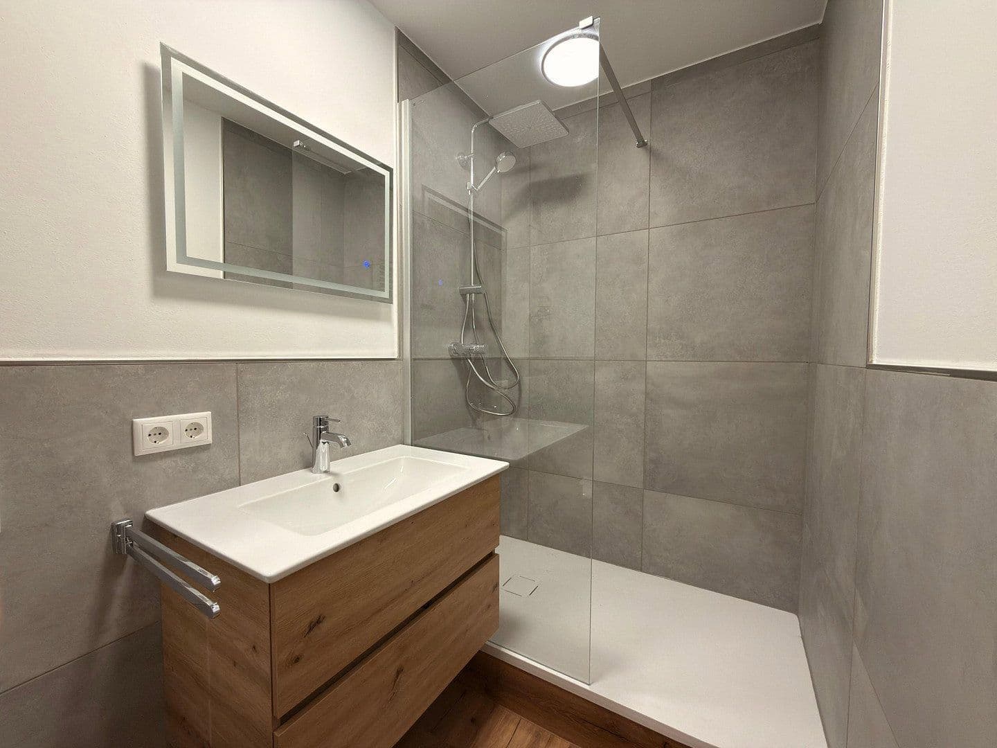 Prodej bytu 4+1 86 m², Hölderlin Anlage 8, Bayreuth, Bavorsko Prodej bytu 4+1 86 m², Hölderlin Anlage 8, Bayreuth, Bavorsko