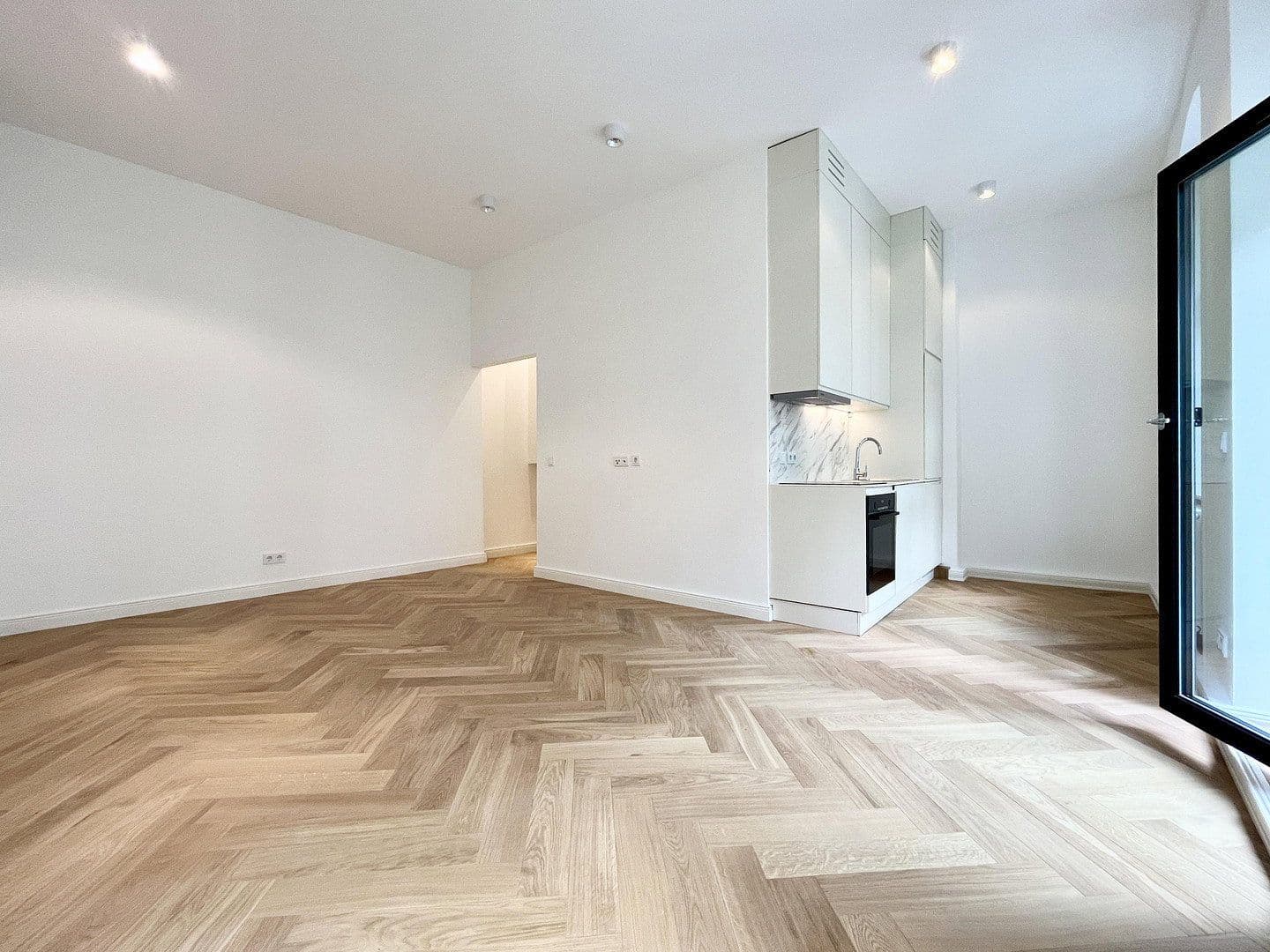 Pronájem bytu 1+1 36 m², Schöneberger Str. 9, Berlin, Berlín Pronájem bytu 1+1 36 m², Schöneberger Str. 9, Berlin, Berlín
