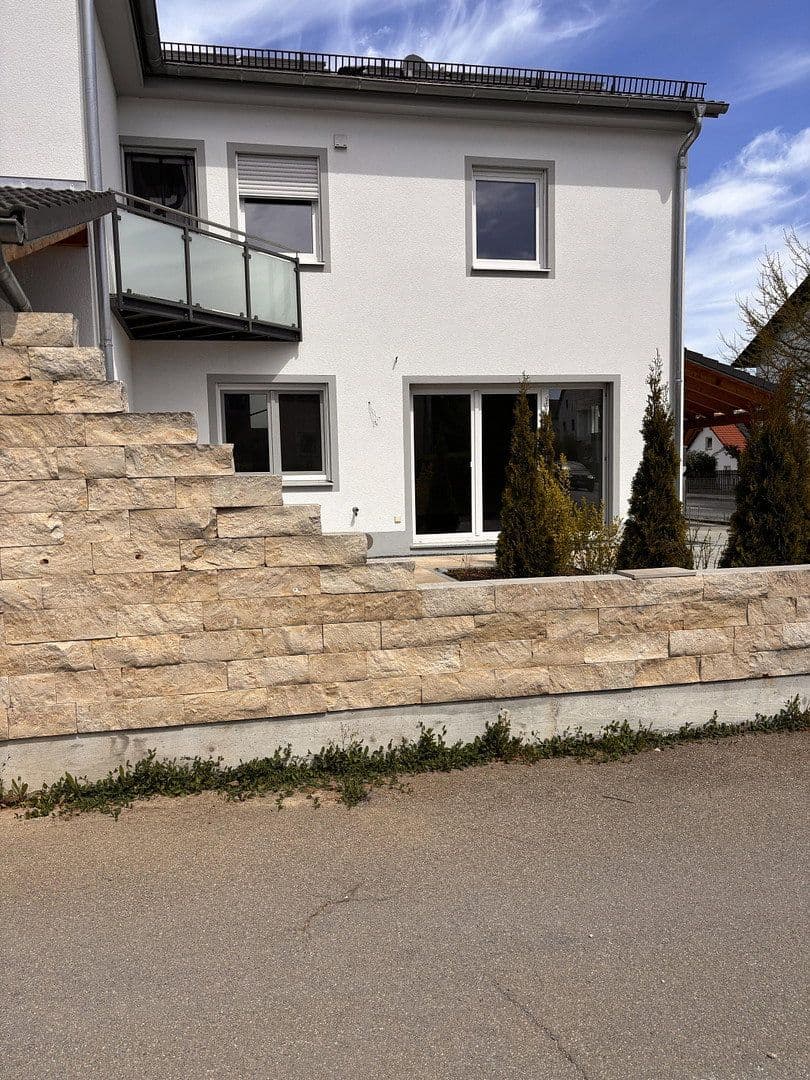 Pronájem domu 120 m², pozemek 200 m², Bauernstr. 18b, Aresing, Bavorsko Pronájem domu 120 m², pozemek 200 m², Bauernstr. 18b, Aresing, Bavorsko