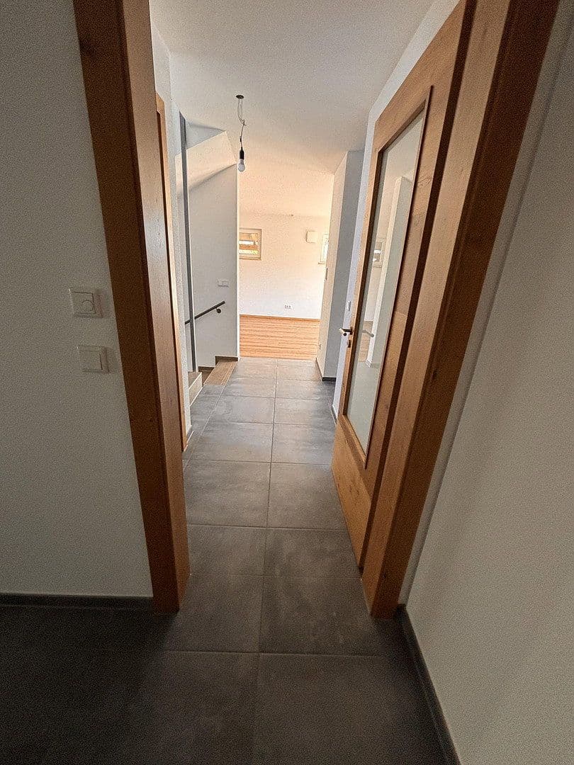 Pronájem domu 120 m², pozemek 200 m², Bauernstr. 18b, Aresing, Bavorsko Pronájem domu 120 m², pozemek 200 m², Bauernstr. 18b, Aresing, Bavorsko