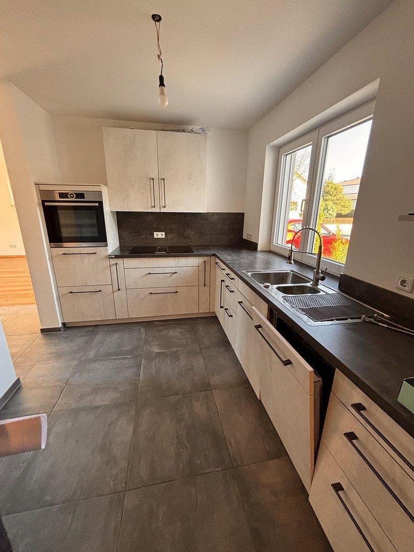 Pronájem domu 120 m², pozemek 200 m², Bauernstr. 18b, Aresing, Bavorsko Pronájem domu 120 m², pozemek 200 m², Bauernstr. 18b, Aresing, Bavorsko