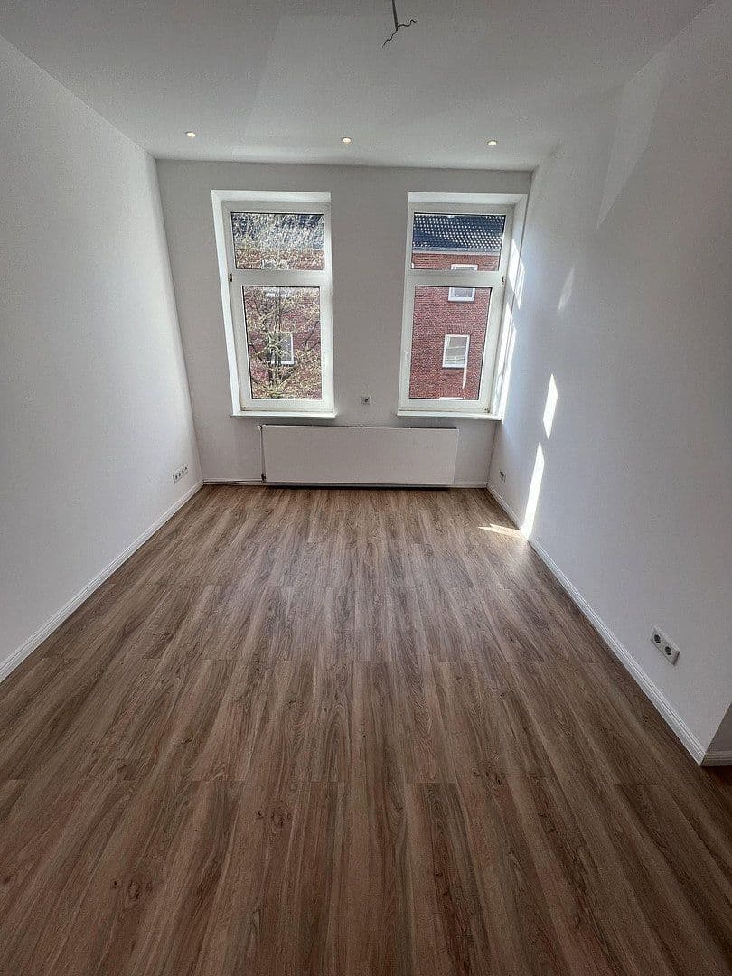 Pronájem bytu 3+1 64 m², Kaakstraße 21, Wilhelmshaven, Dolní Sasko Pronájem bytu 3+1 64 m², Kaakstraße 21, Wilhelmshaven, Dolní Sasko