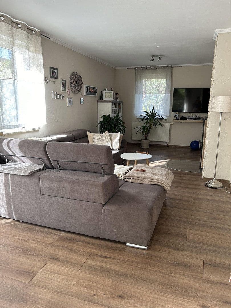 Prodej domu 124 m², pozemek 555 m², Sehnde, Dolní Sasko Prodej domu 124 m², pozemek 555 m², Sehnde, Dolní Sasko