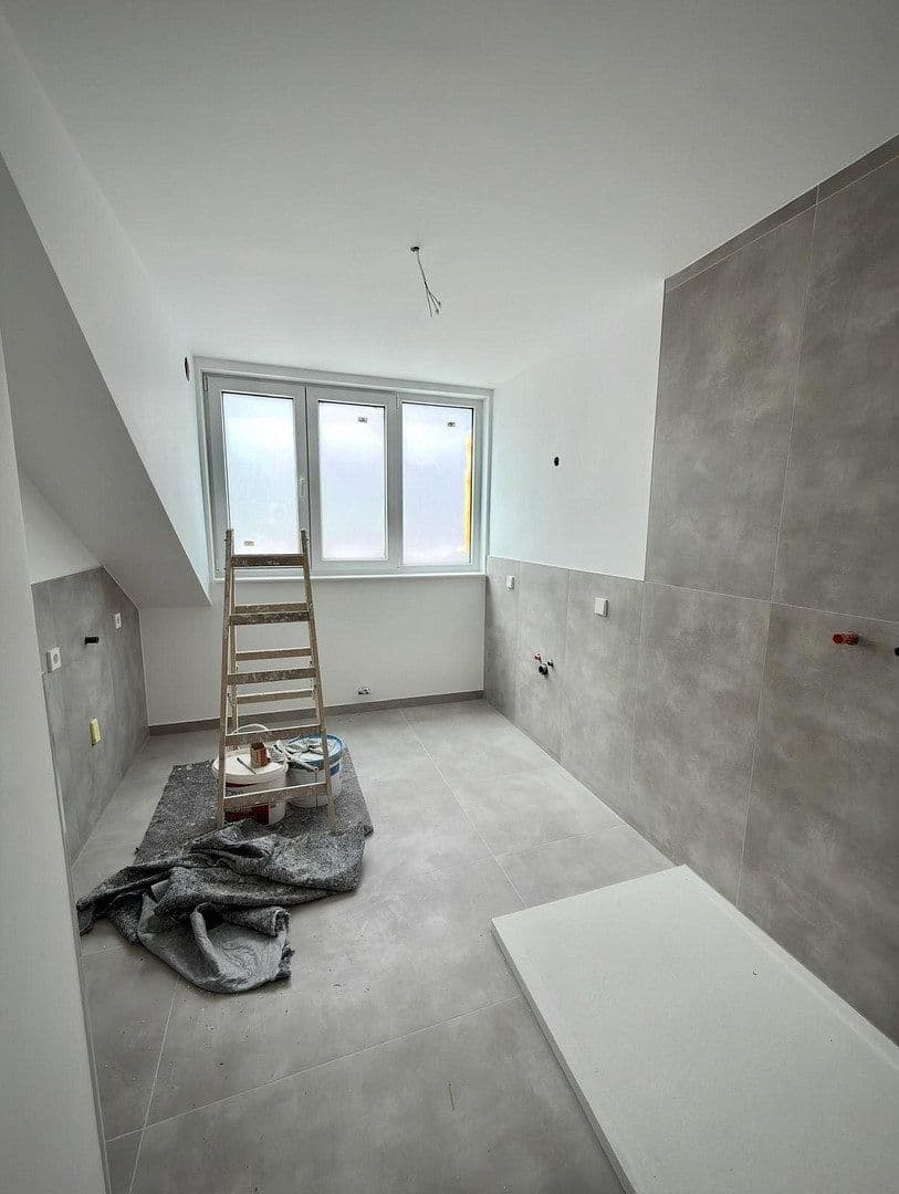 Pronájem bytu 3+1 85 m², Neulußheim, Bádensko-Württembersko Pronájem bytu 3+1 85 m², Neulußheim, Bádensko-Württembersko