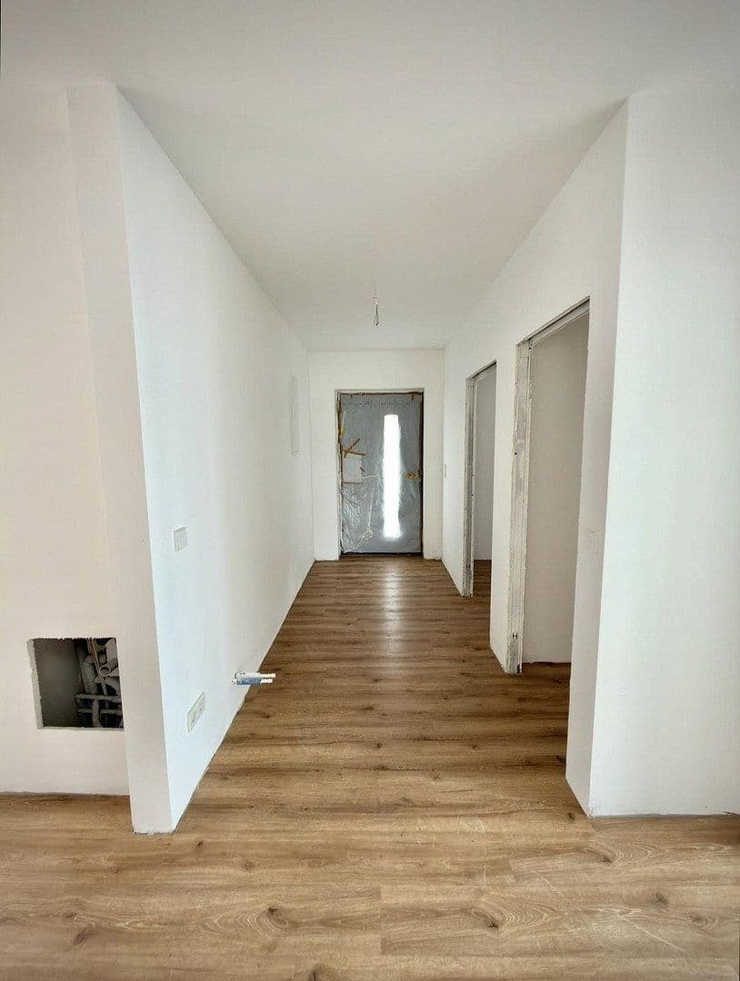 Pronájem bytu 3+1 85 m², Neulußheim, Bádensko-Württembersko Pronájem bytu 3+1 85 m², Neulußheim, Bádensko-Württembersko