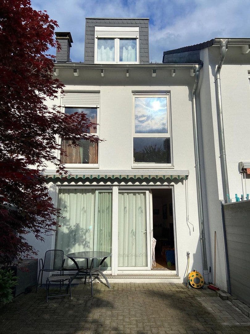 Prodej domu 145 m², pozemek 159 m², Ratingen, Severní Porýní-Vestfálsko Prodej domu 145 m², pozemek 159 m², Ratingen, Severní Porýní-Vestfálsko