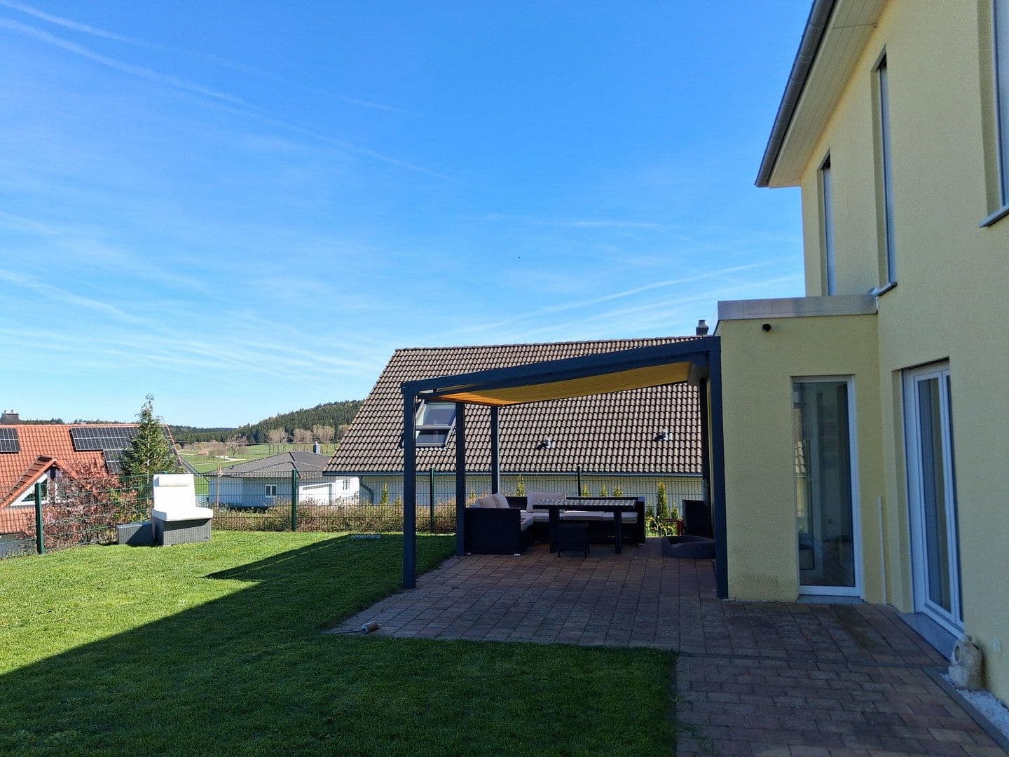 Prodej domu 141 m², pozemek 739 m², Obernheim, Bádensko-Württembersko Prodej domu 141 m², pozemek 739 m², Obernheim, Bádensko-Württembersko