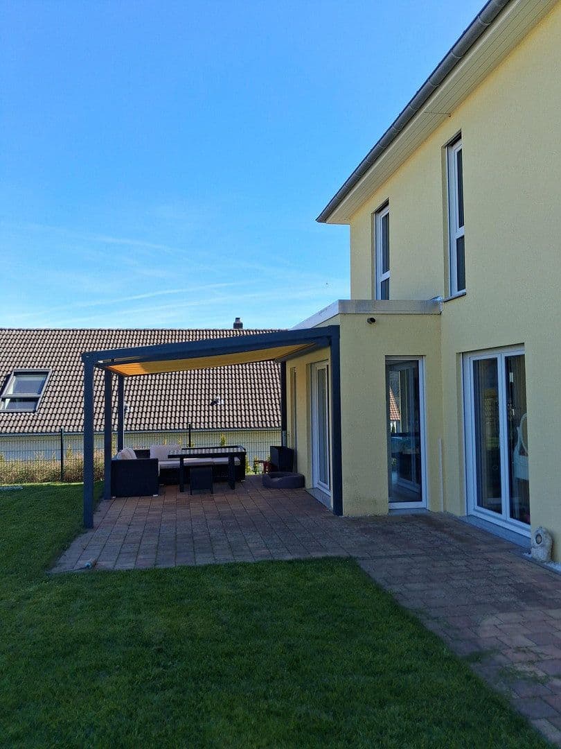 Prodej domu 141 m², pozemek 739 m², Obernheim, Bádensko-Württembersko Prodej domu 141 m², pozemek 739 m², Obernheim, Bádensko-Württembersko