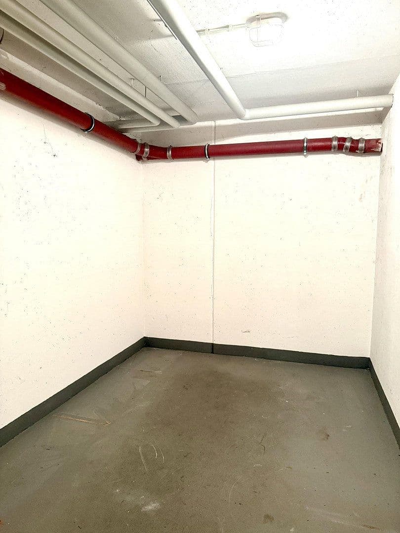 Pronájem bytu 3+1 88 m², Düsseldorf, Severní Porýní-Vestfálsko Pronájem bytu 3+1 88 m², Düsseldorf, Severní Porýní-Vestfálsko