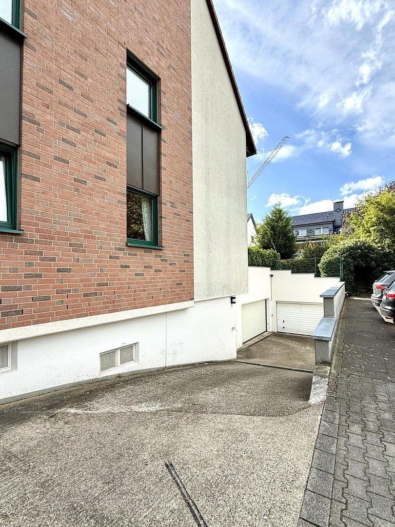 Pronájem bytu 3+1 88 m², Düsseldorf, Severní Porýní-Vestfálsko Pronájem bytu 3+1 88 m², Düsseldorf, Severní Porýní-Vestfálsko