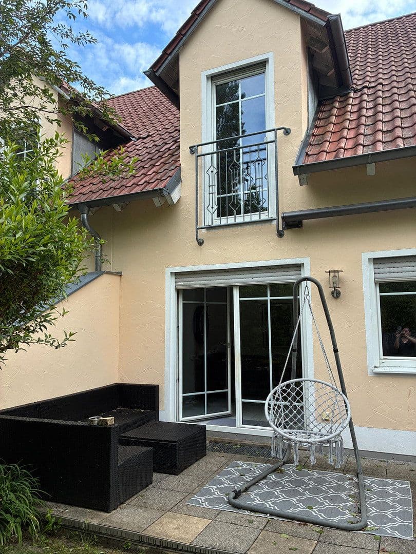Pronájem domu 145 m², pozemek 264 m², Am Fohlenhof 26a, Geisenfeld, Bavorsko Pronájem domu 145 m², pozemek 264 m², Am Fohlenhof 26a, Geisenfeld, Bavorsko