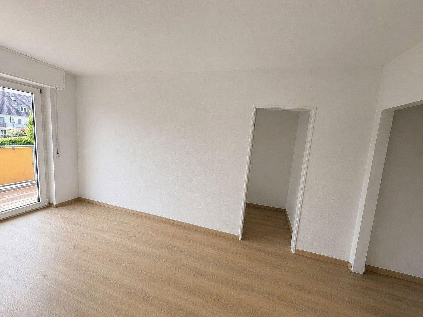 Pronájem bytu 2+1 46 m², Köln, Severní Porýní-Vestfálsko Pronájem bytu 2+1 46 m², Köln, Severní Porýní-Vestfálsko