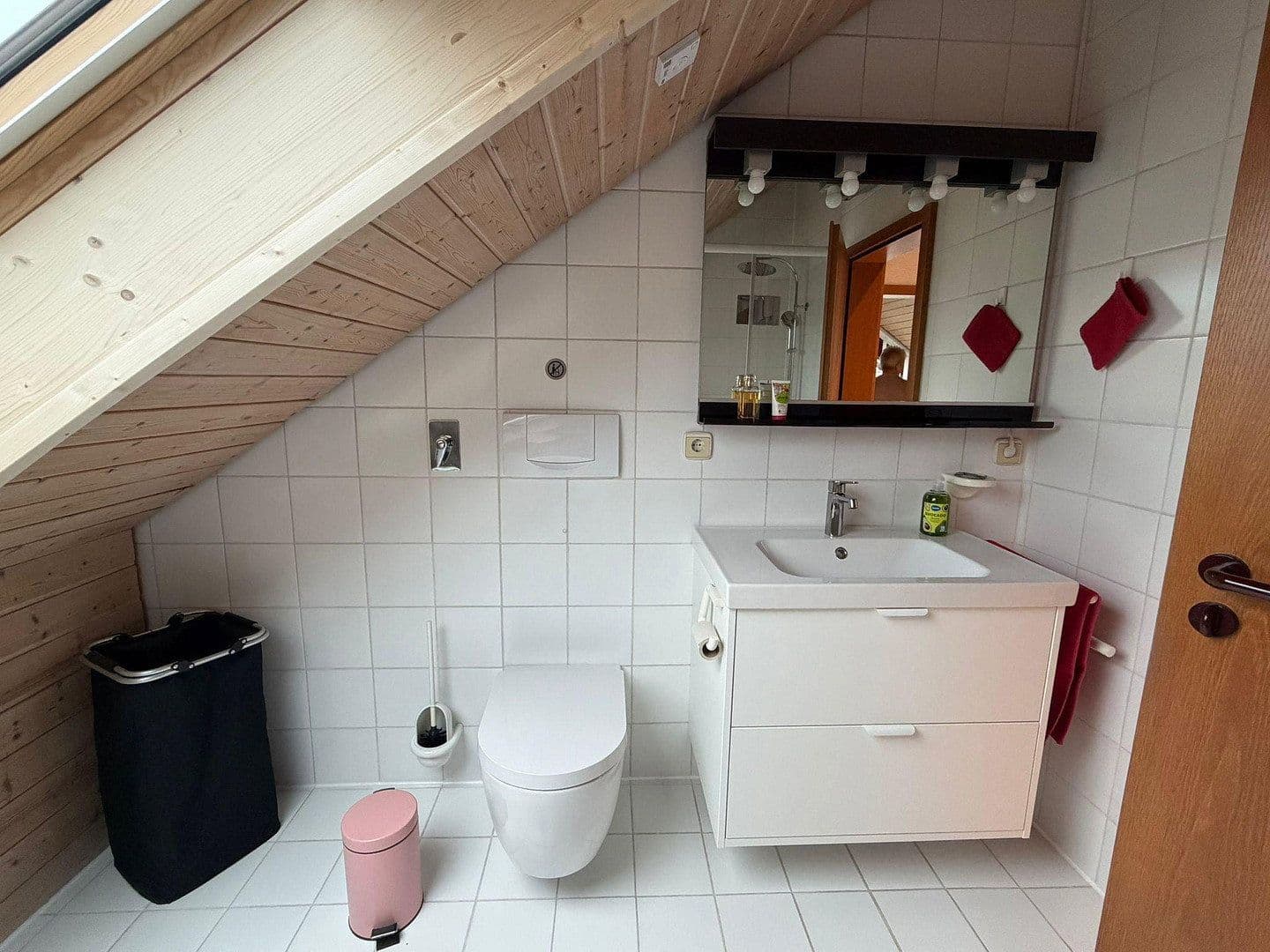 Pronájem bytu 1+1 74 m², Bad Friedrichshall, Bádensko-Württembersko Pronájem bytu 1+1 74 m², Bad Friedrichshall, Bádensko-Württembersko