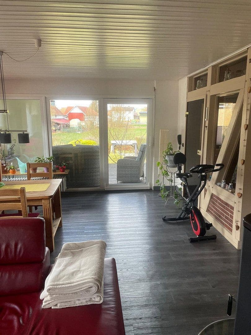 Prodej domu 210 m², pozemek 750 m², Münchhausen, Hessen Prodej domu 210 m², pozemek 750 m², Münchhausen, Hessen