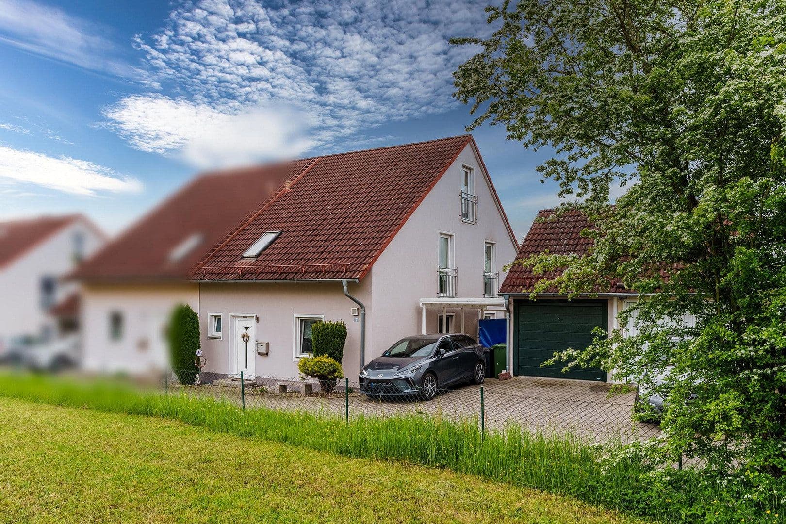 Prodej domu 155 m², pozemek 387 m², Denkendorf, Bavorsko Prodej domu 155 m², pozemek 387 m², Denkendorf, Bavorsko