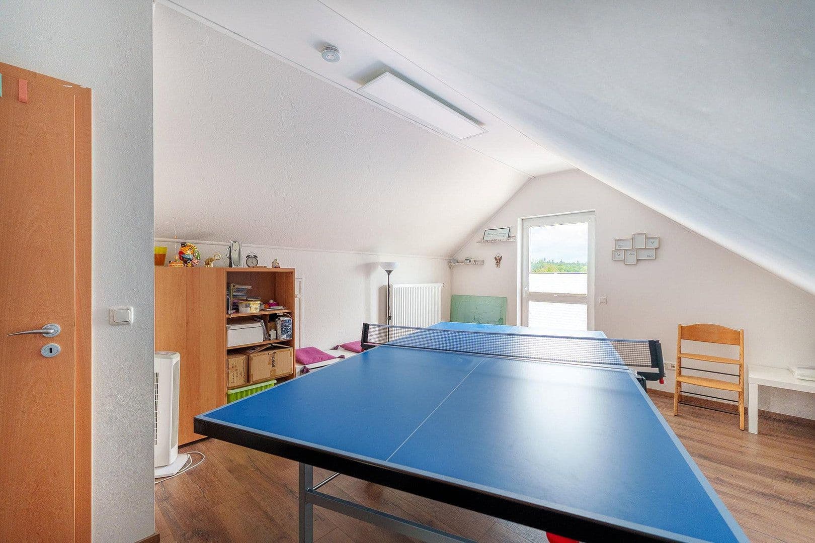 Prodej domu 155 m², pozemek 387 m², Denkendorf, Bavorsko Prodej domu 155 m², pozemek 387 m², Denkendorf, Bavorsko