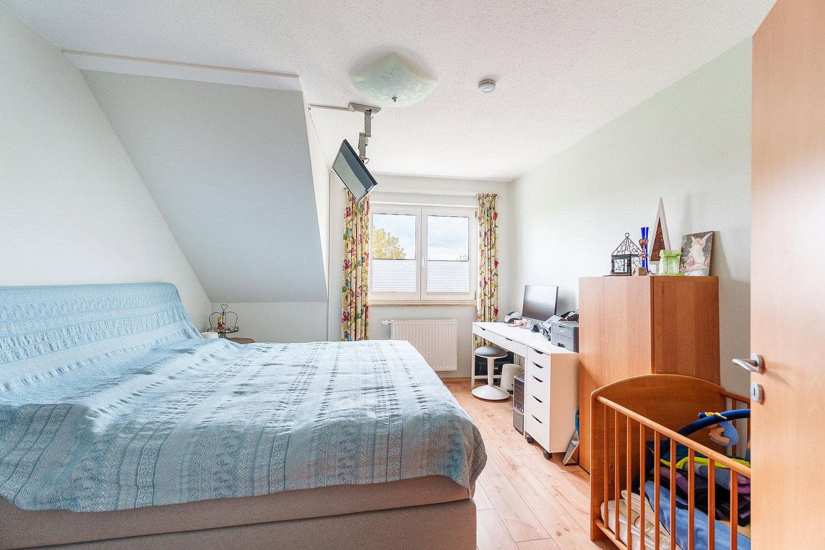 Prodej domu 155 m², pozemek 387 m², Denkendorf, Bavorsko Prodej domu 155 m², pozemek 387 m², Denkendorf, Bavorsko