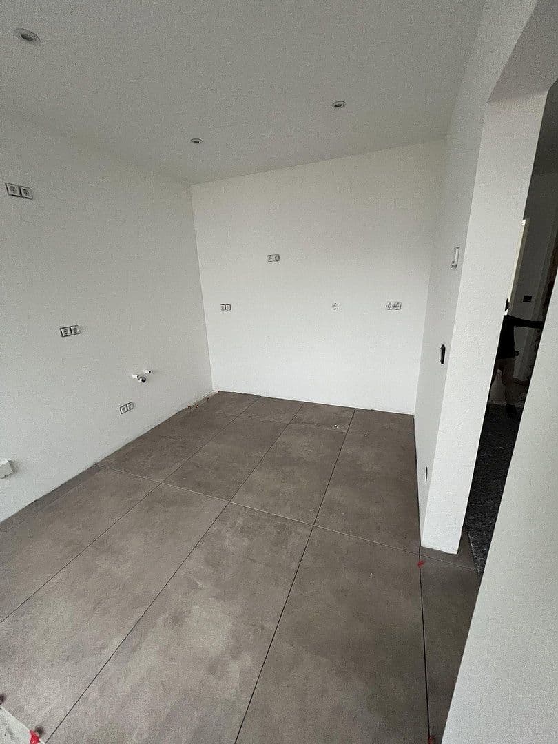 Pronájem domu 105 m², pozemek 352 m², Moers, Severní Porýní-Vestfálsko Pronájem domu 105 m², pozemek 352 m², Moers, Severní Porýní-Vestfálsko