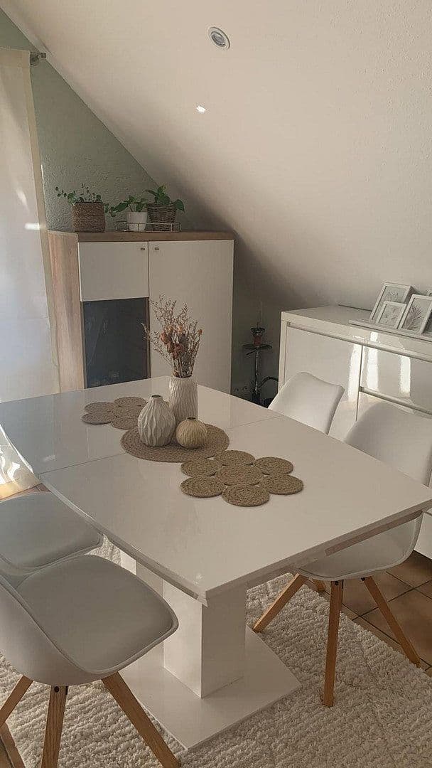 Pronájem bytu 3+1 73 m², Frankfurt am Main, Hessen Pronájem bytu 3+1 73 m², Frankfurt am Main, Hessen