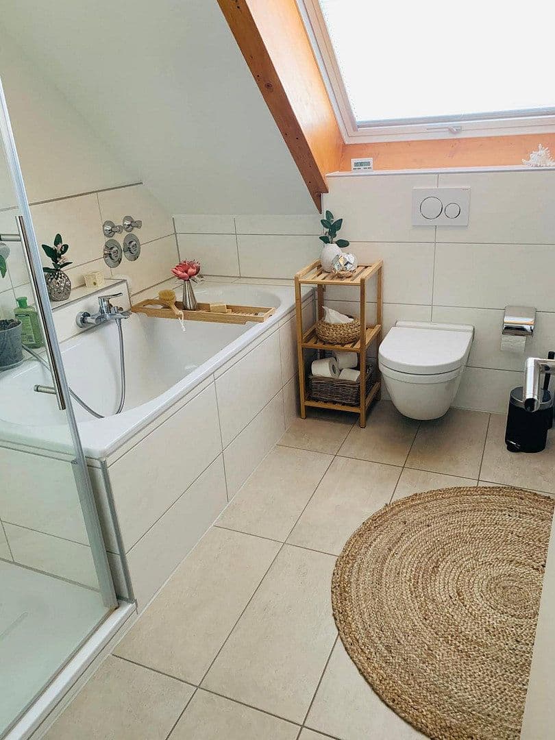 Pronájem bytu 3+1 73 m², Frankfurt am Main, Hessen Pronájem bytu 3+1 73 m², Frankfurt am Main, Hessen