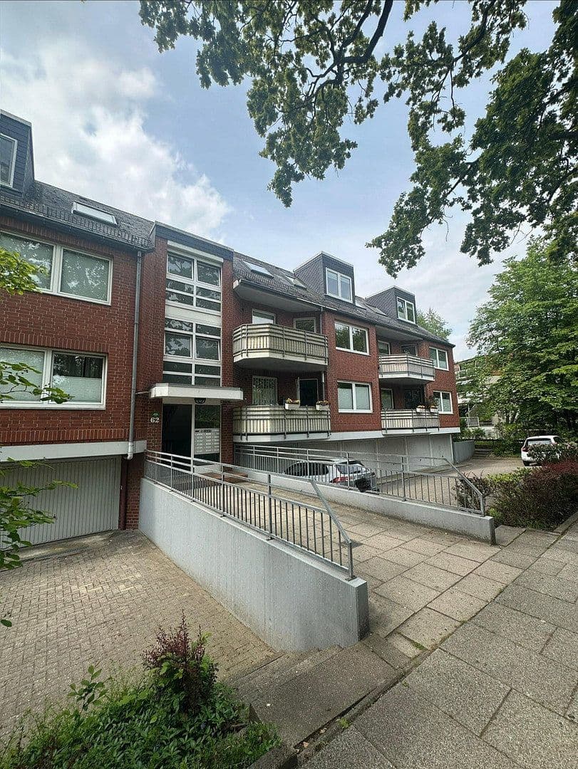 Pronájem bytu 2+1 66 m², Riensberger Str. 62, Bremen, Bremen Pronájem bytu 2+1 66 m², Riensberger Str. 62, Bremen, Bremen