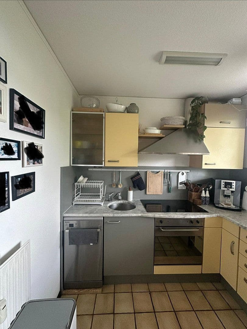 Pronájem bytu 2+1 66 m², Riensberger Str. 62, Bremen, Bremen Pronájem bytu 2+1 66 m², Riensberger Str. 62, Bremen, Bremen