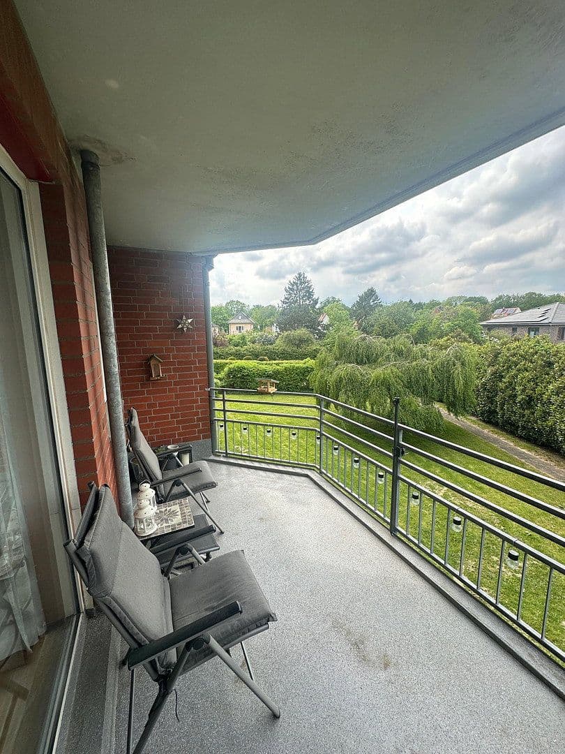 Pronájem bytu 2+1 66 m², Riensberger Str. 62, Bremen, Bremen Pronájem bytu 2+1 66 m², Riensberger Str. 62, Bremen, Bremen