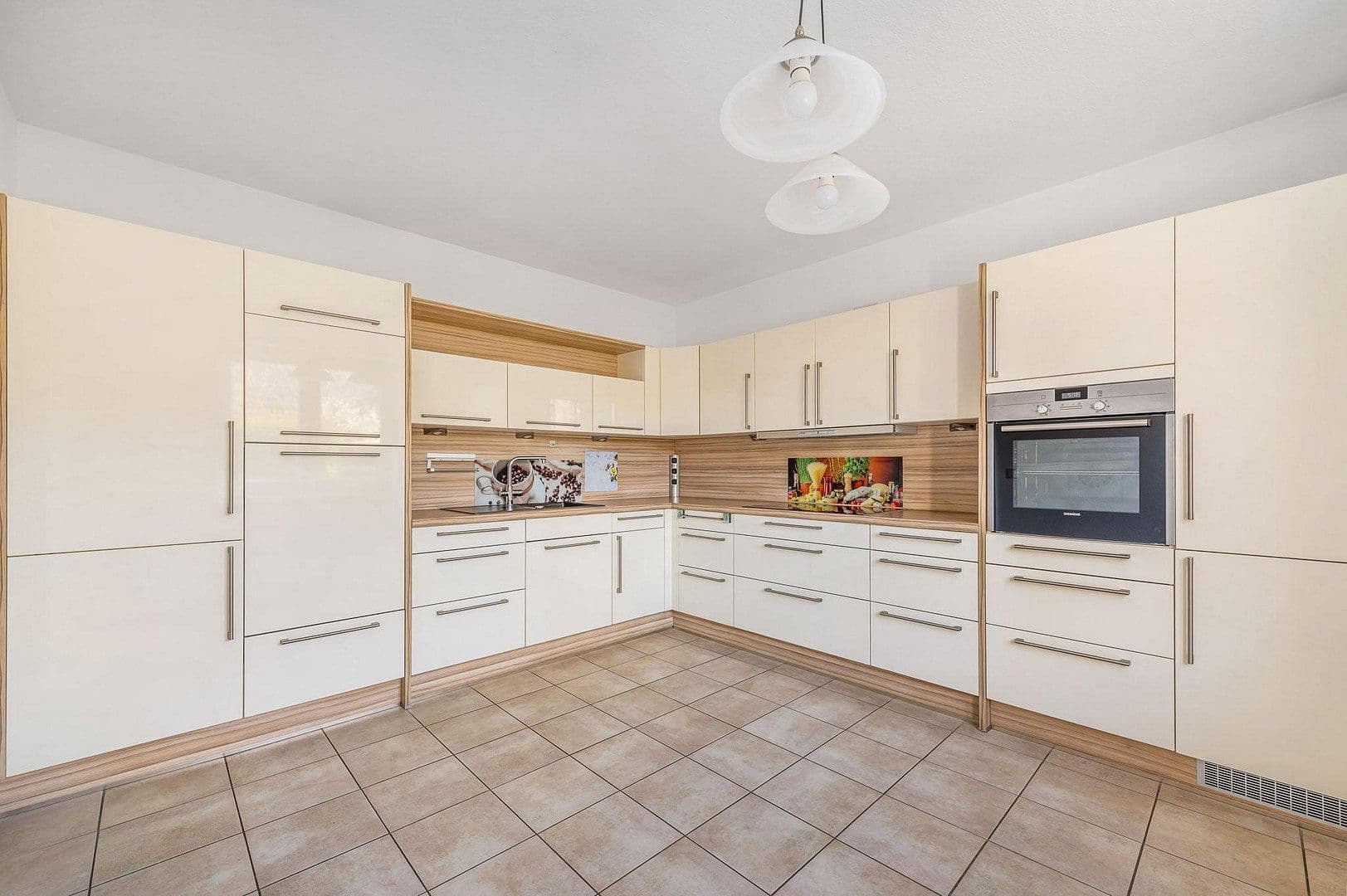 Prodej domu 147 m², pozemek 1.034 m², Berlin, Berlín Prodej domu 147 m², pozemek 1.034 m², Berlin, Berlín