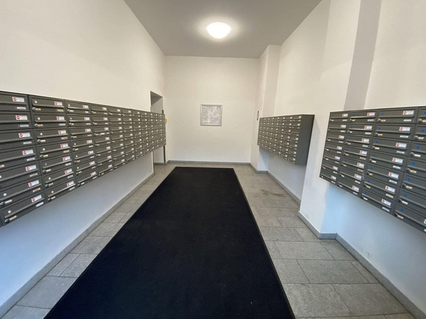 Pronájem bytu 1+1 24 m², Wexstraße 14, Wilmersdorf, Berlin, Berlín Pronájem bytu 1+1 24 m², Wexstraße 14, Wilmersdorf, Berlin, Berlín