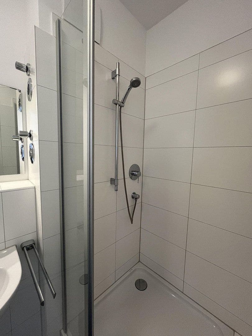 Pronájem bytu 1+1 24 m², Wexstraße 14, Wilmersdorf, Berlin, Berlín Pronájem bytu 1+1 24 m², Wexstraße 14, Wilmersdorf, Berlin, Berlín