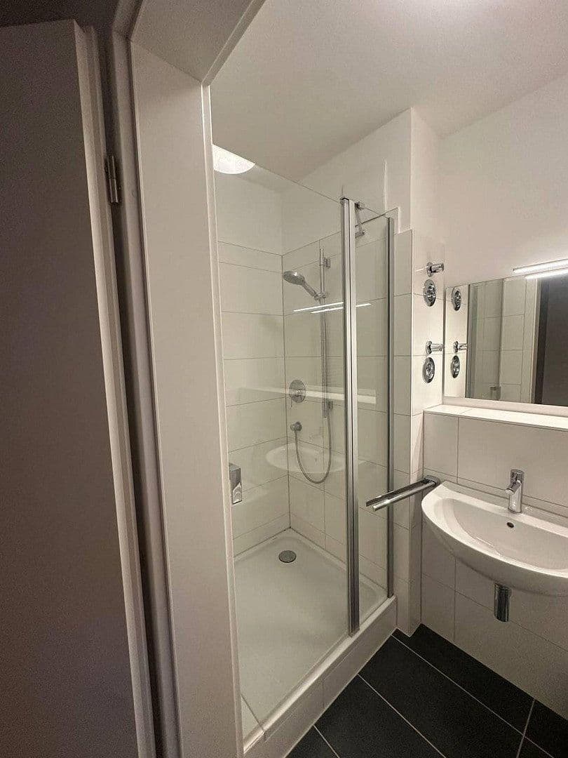 Pronájem bytu 1+1 24 m², Wexstraße 14, Wilmersdorf, Berlin, Berlín Pronájem bytu 1+1 24 m², Wexstraße 14, Wilmersdorf, Berlin, Berlín