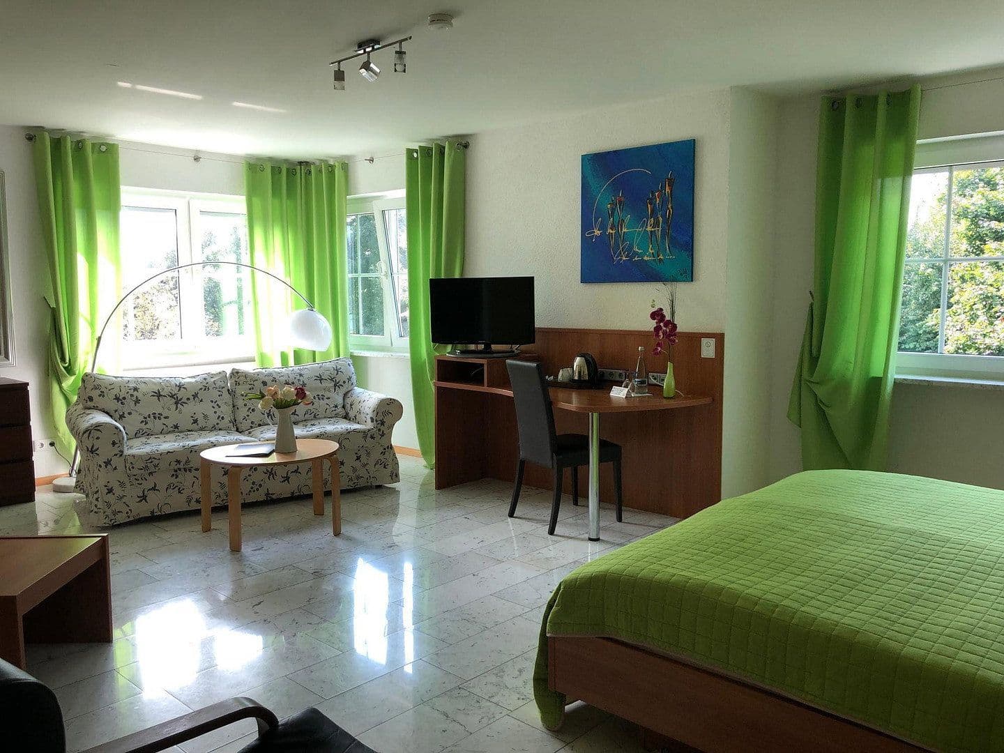 Prodej domu 1.045 m², pozemek 2.132 m², Mühleinsel 1, Kenzingen, Bádensko-Württembersko Prodej domu 1.045 m², pozemek 2.132 m², Mühleinsel 1, Kenzingen, Bádensko-Württembersko