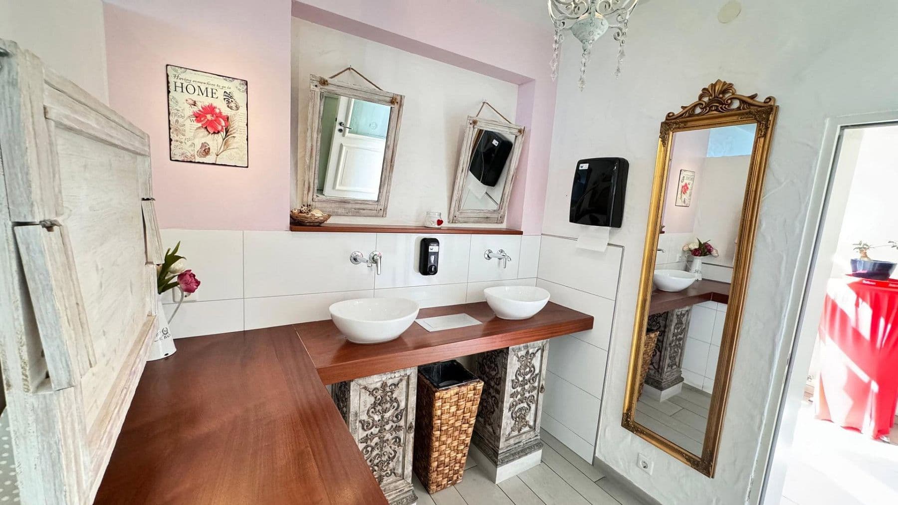 Prodej domu 1.045 m², pozemek 2.132 m², Mühleinsel 1, Kenzingen, Bádensko-Württembersko Prodej domu 1.045 m², pozemek 2.132 m², Mühleinsel 1, Kenzingen, Bádensko-Württembersko