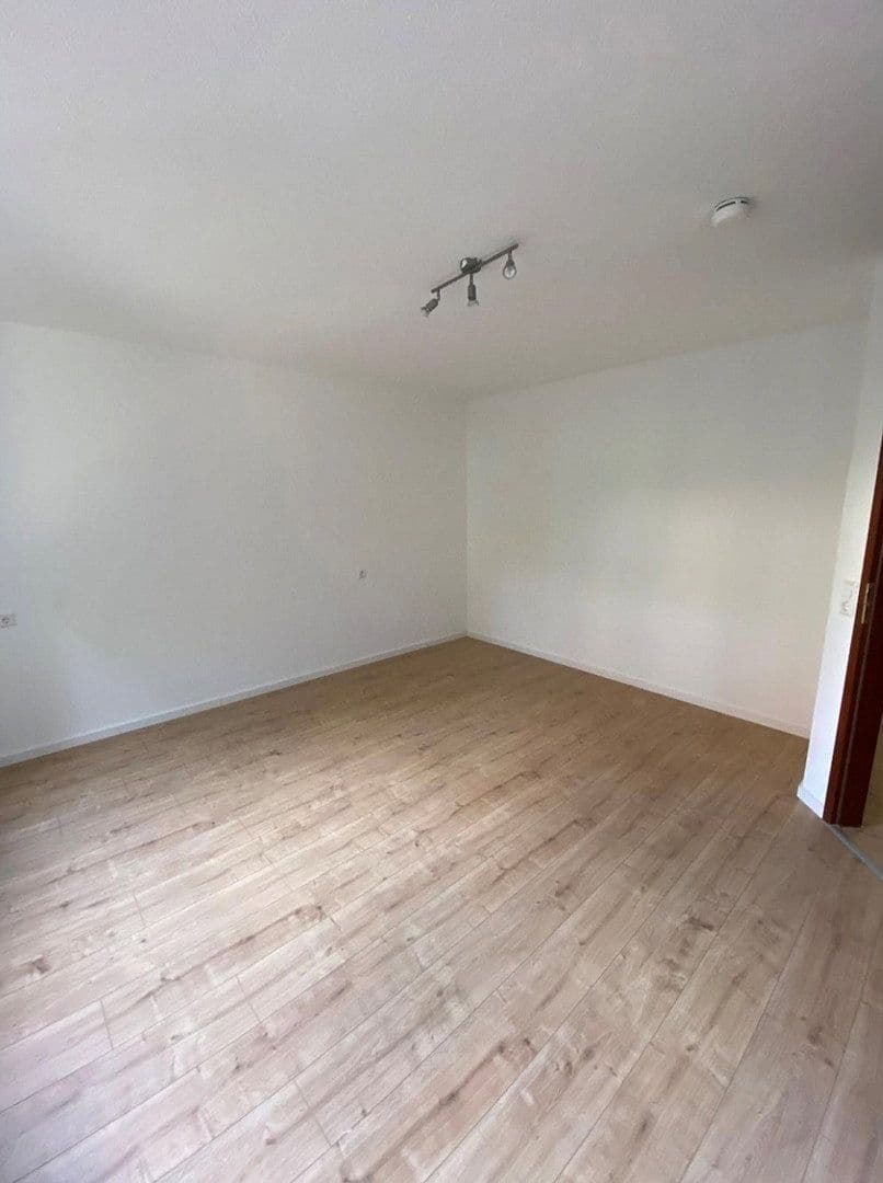 Pronájem bytu 2+1 69 m², Talstraße 69 d, Stuttgart, Bádensko-Württembersko Pronájem bytu 2+1 69 m², Talstraße 69 d, Stuttgart, Bádensko-Württembersko