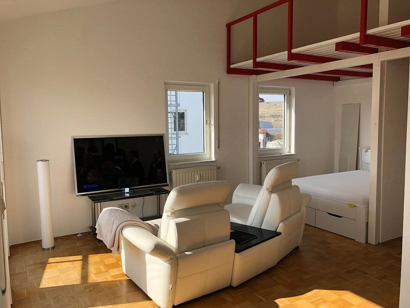 Pronájem bytu 1+kk 36 m², Lauffen am Neckar, Bádensko-Württembersko Pronájem bytu 1+kk 36 m², Lauffen am Neckar, Bádensko-Württembersko