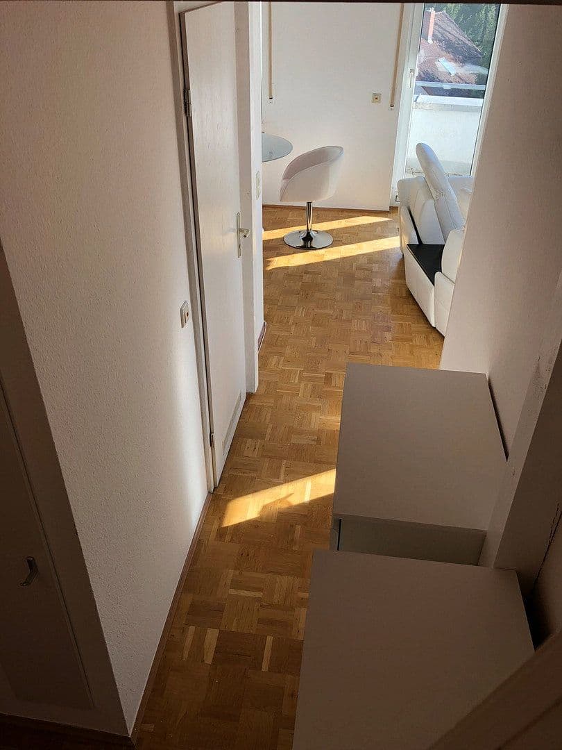 Pronájem bytu 1+kk 36 m², Lauffen am Neckar, Bádensko-Württembersko Pronájem bytu 1+kk 36 m², Lauffen am Neckar, Bádensko-Württembersko