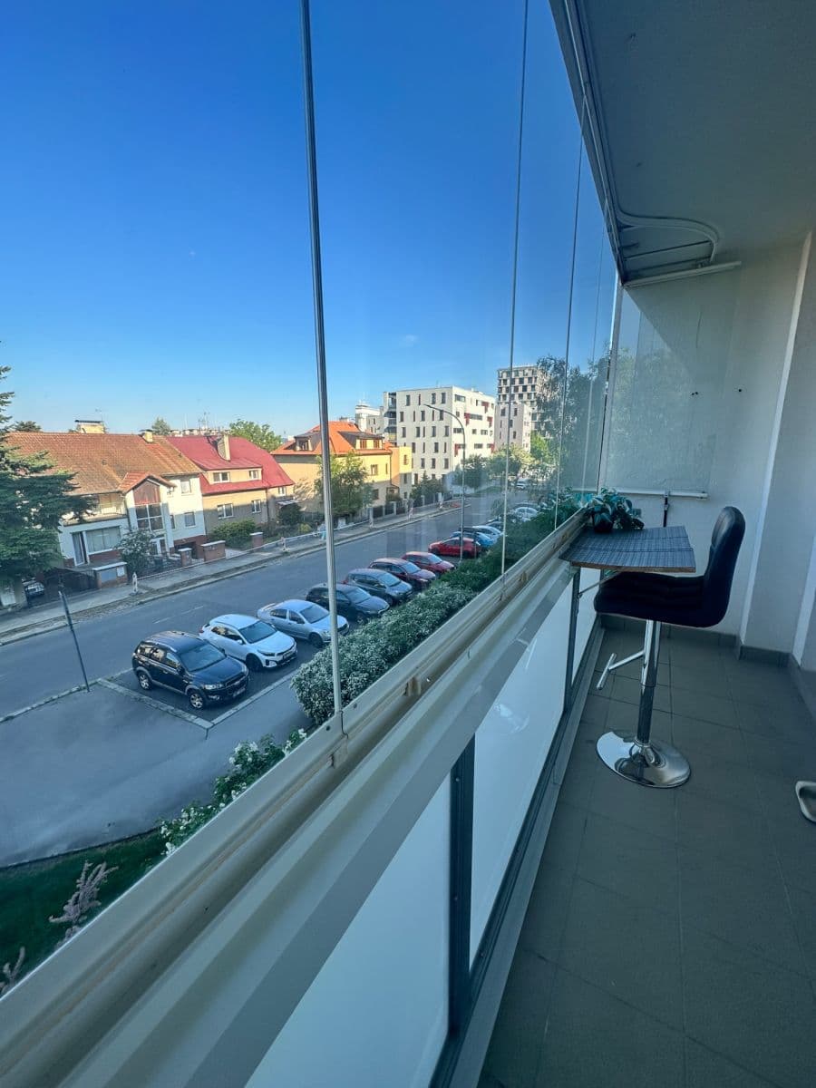 Pronájem bytu 4+kk 60 m², Kaplická, Praha, Praha Pronájem bytu 4+kk 60 m², Kaplická, Praha, Praha
