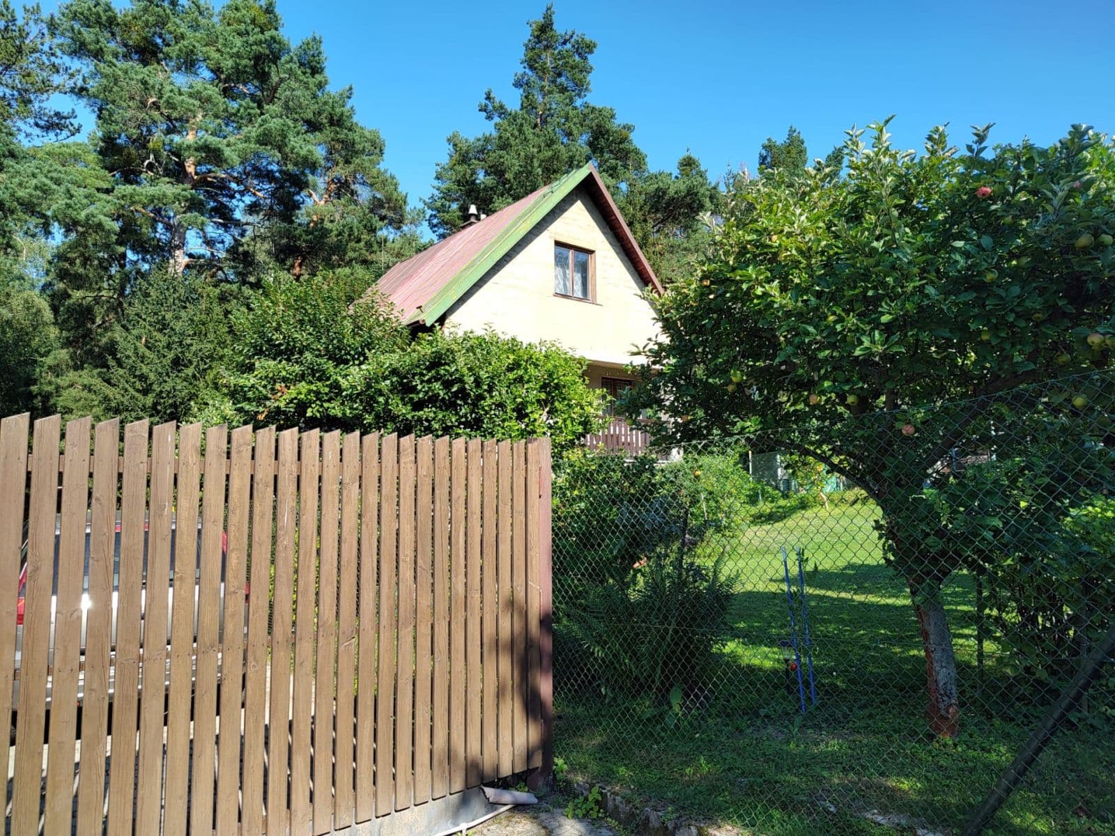 Prodej chaty, chalupy 51 m², pozemek 408 m², Osiková, Vrané nad Vltavou, Středočeský kraj Prodej chaty, chalupy 51 m², pozemek 408 m², Osiková, Vrané nad Vltavou, Středočeský kraj