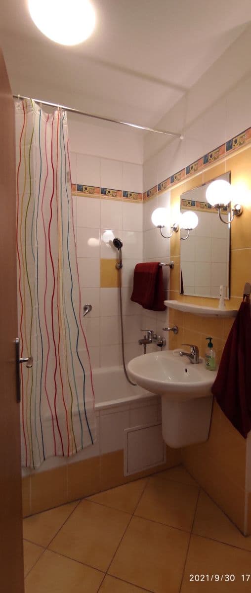 Pronájem bytu 1+1 38 m², Haburská, Ružinov, Bratislavský kraj Pronájem bytu 1+1 38 m², Haburská, Ružinov, Bratislavský kraj